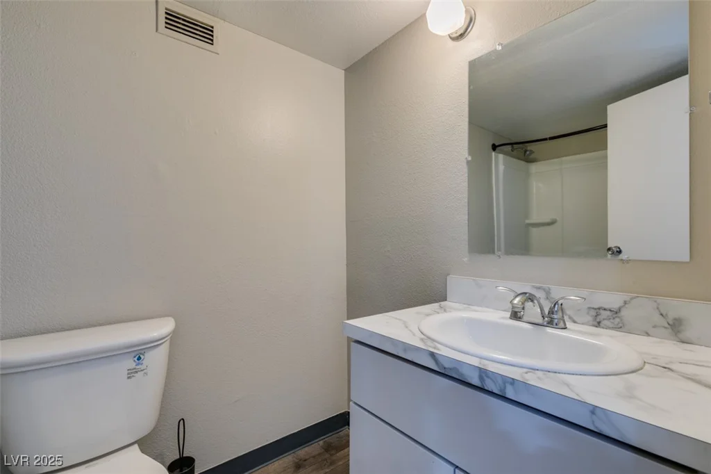 3930 University Center, Las Vegas, NV 89119