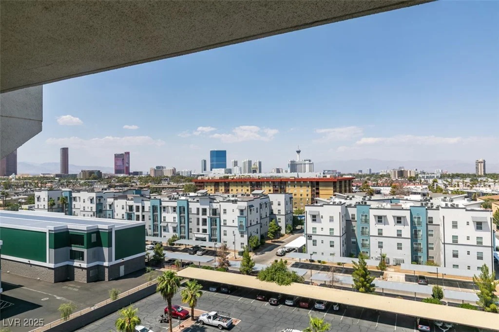 3930 University Center, Las Vegas, NV 89119