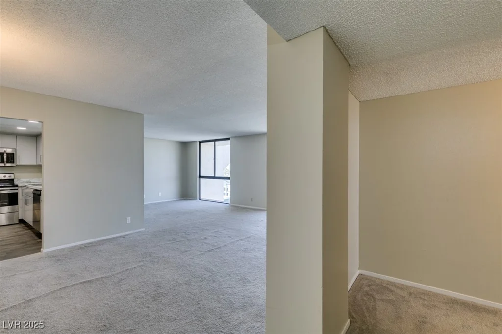 3930 University Center, Las Vegas, NV 89119