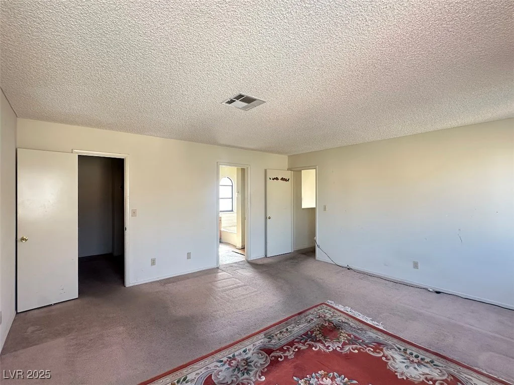 9504 Cliff View, Las Vegas, NV 89117