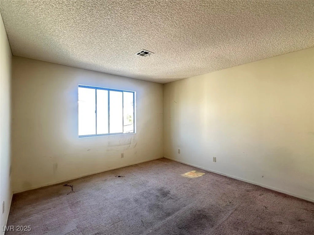 9504 Cliff View, Las Vegas, NV 89117