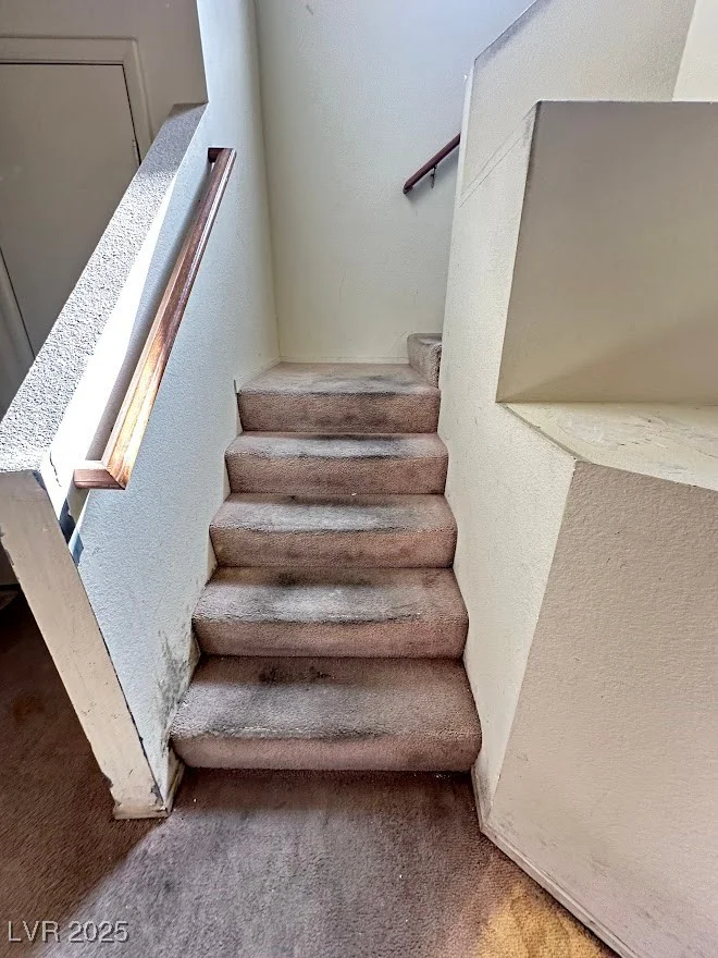 9504 Cliff View, Las Vegas, NV 89117