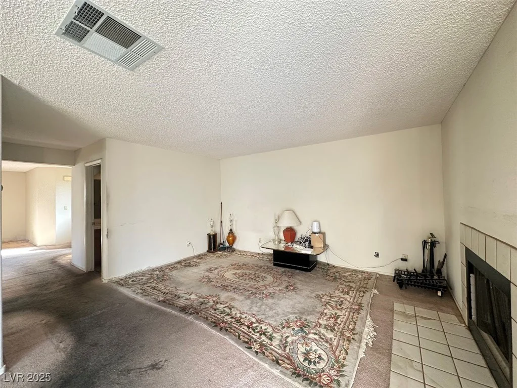9504 Cliff View, Las Vegas, NV 89117
