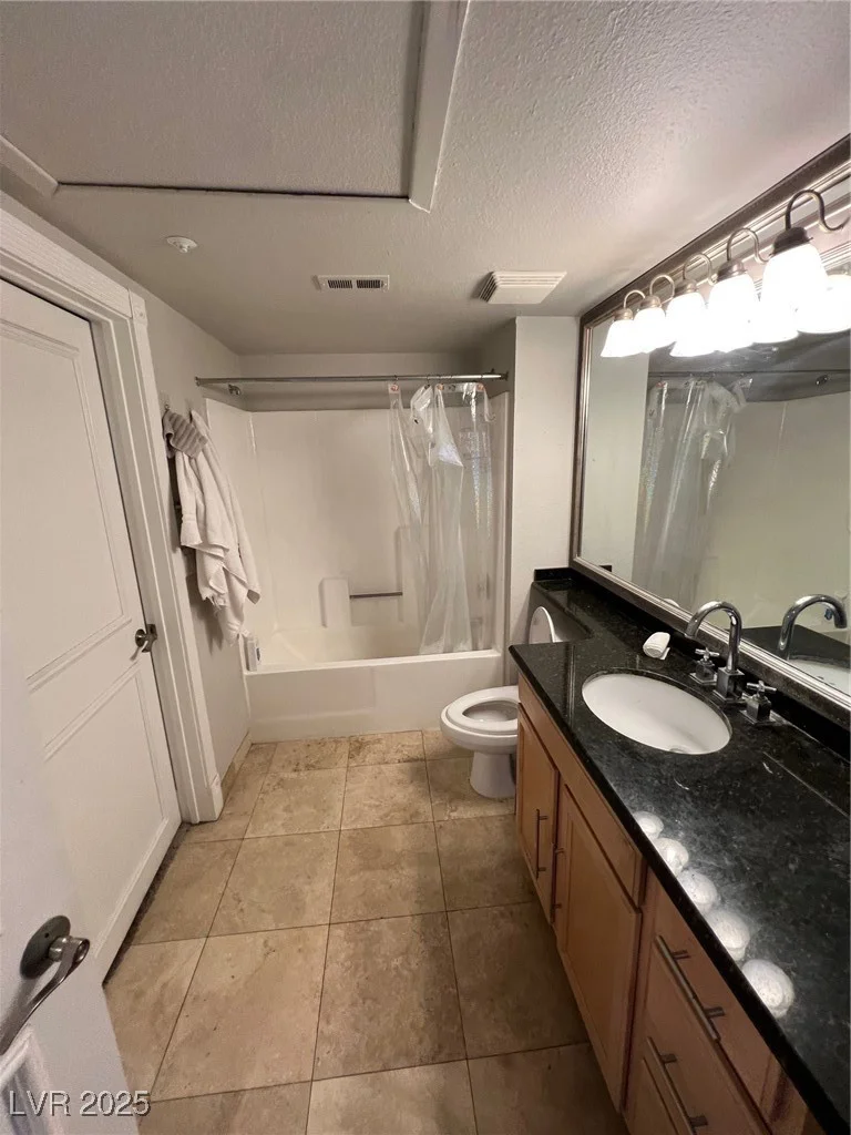 210 Flamingo, Las Vegas, NV 89169