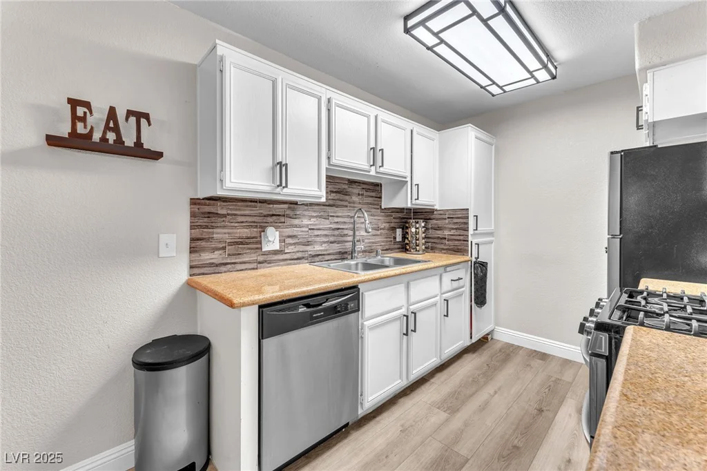 3318 Decatur, Las Vegas, NV 89130