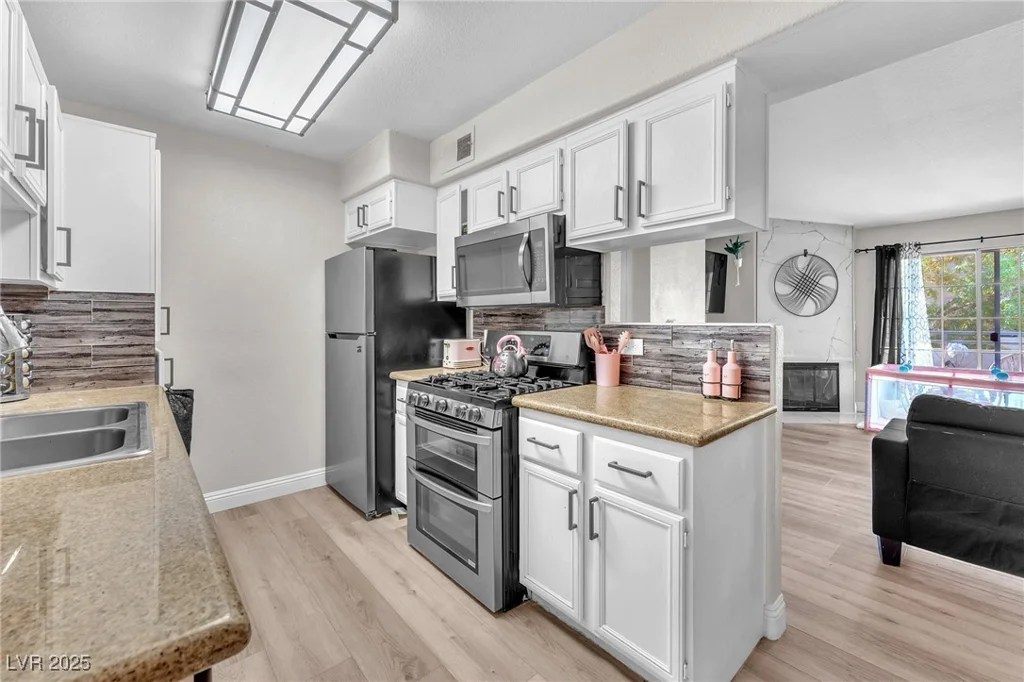 3318 Decatur, Las Vegas, NV 89130