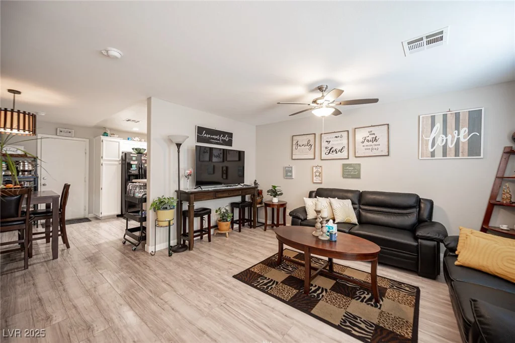 3683 Starry Beach, Las Vegas, NV 89115