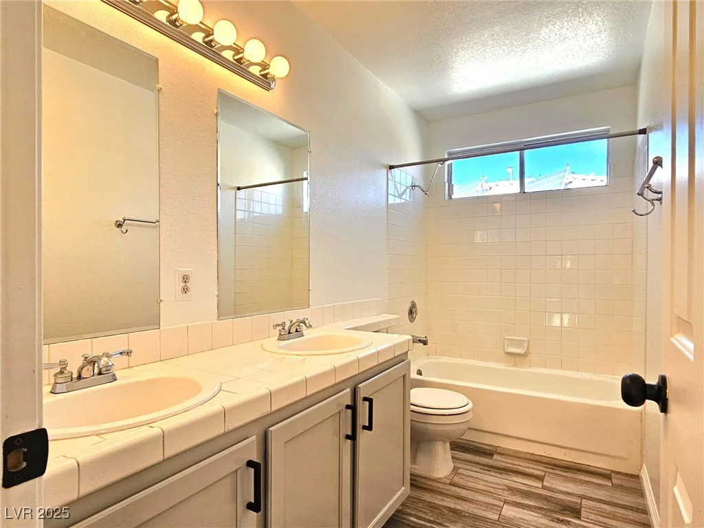 887 Centaur, Las Vegas, NV 89123