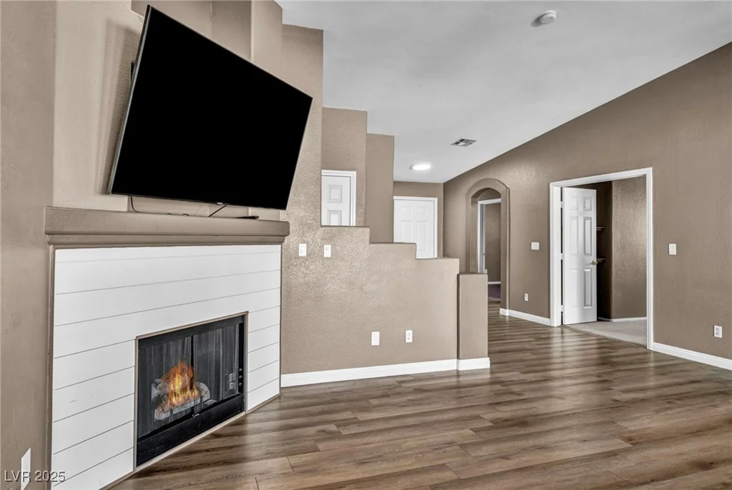 544 Kenerly, Henderson, NV 89015
