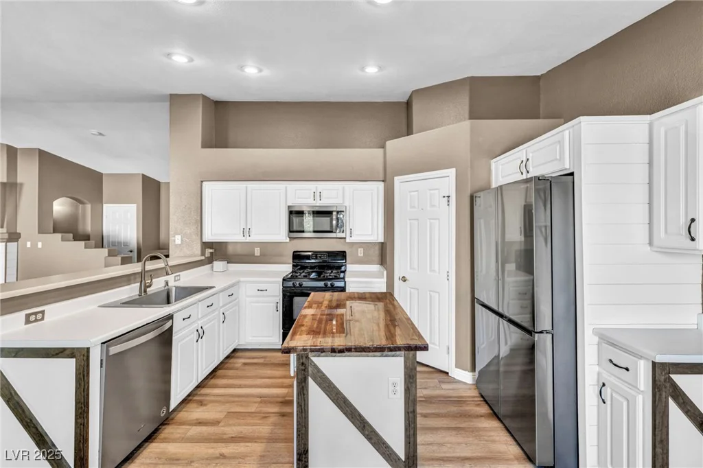 544 Kenerly, Henderson, NV 89015