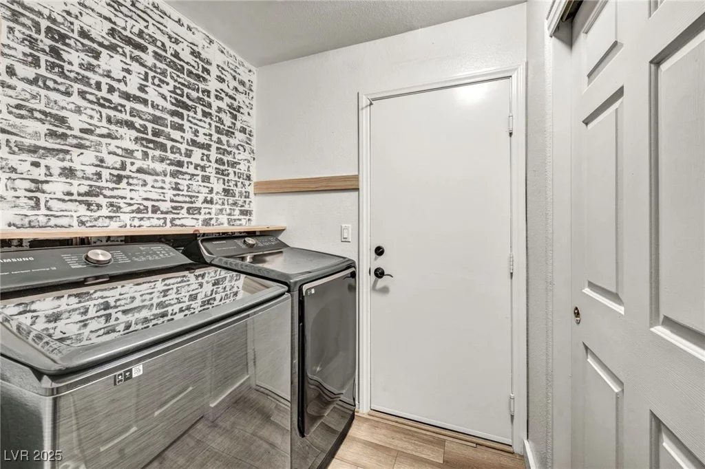 544 Kenerly, Henderson, NV 89015