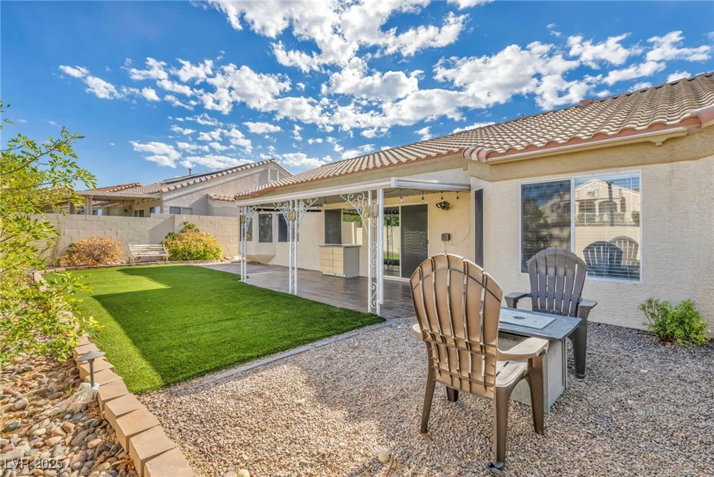 544 Kenerly, Henderson, NV 89015