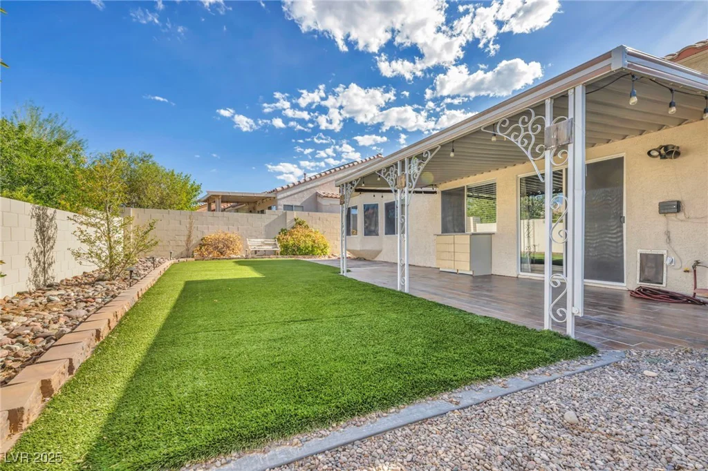 544 Kenerly, Henderson, NV 89015