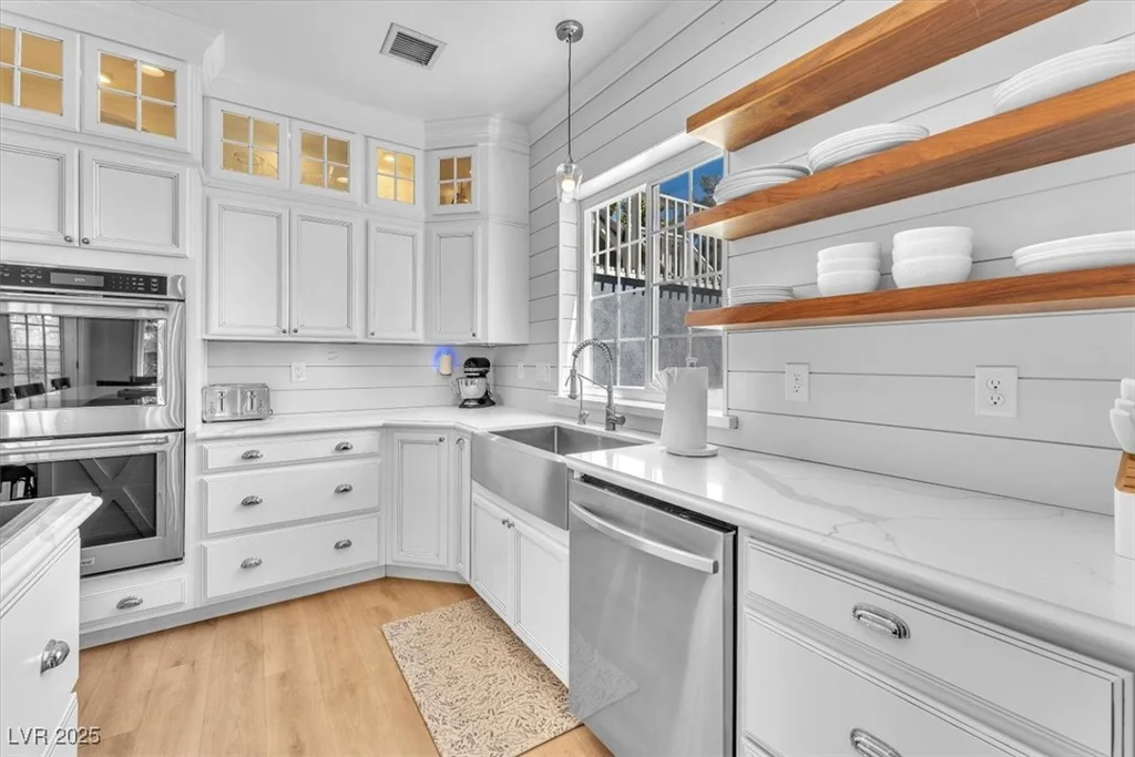 8745 Cimarron, Las Vegas, NV 89113