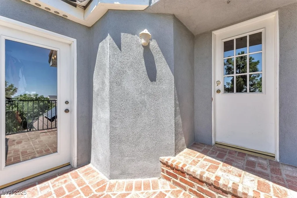 8745 Cimarron, Las Vegas, NV 89113