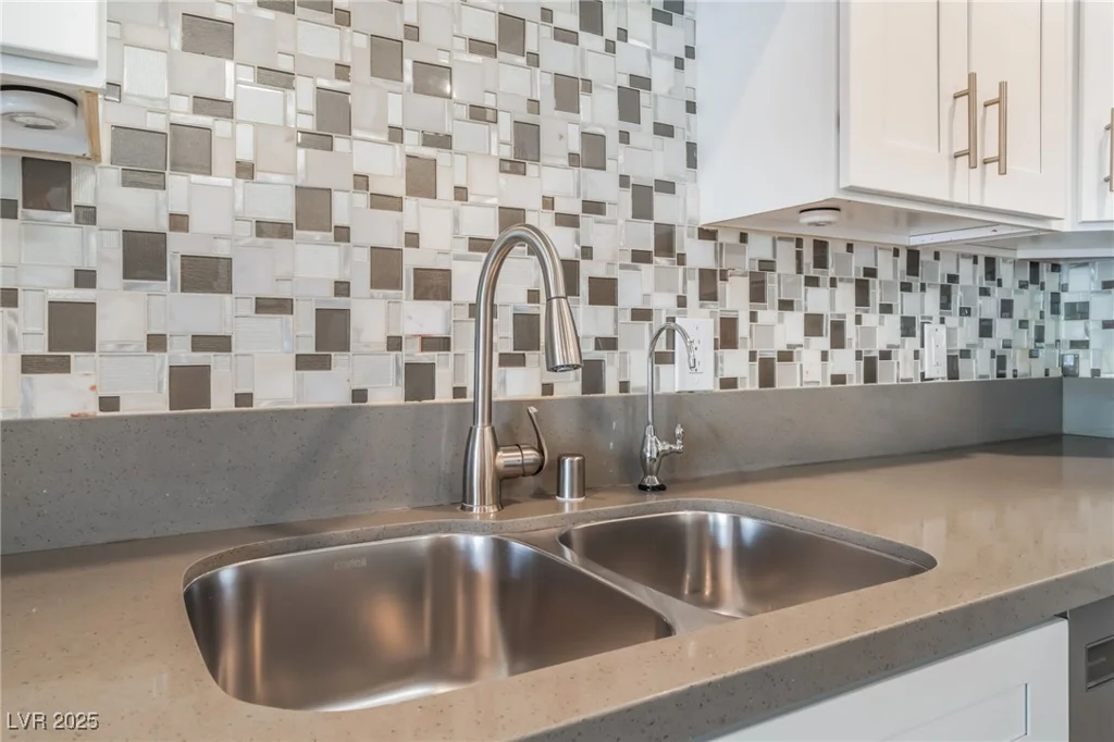 6257 Hobart, Las Vegas, NV 89107