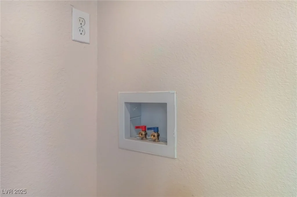 6257 Hobart, Las Vegas, NV 89107