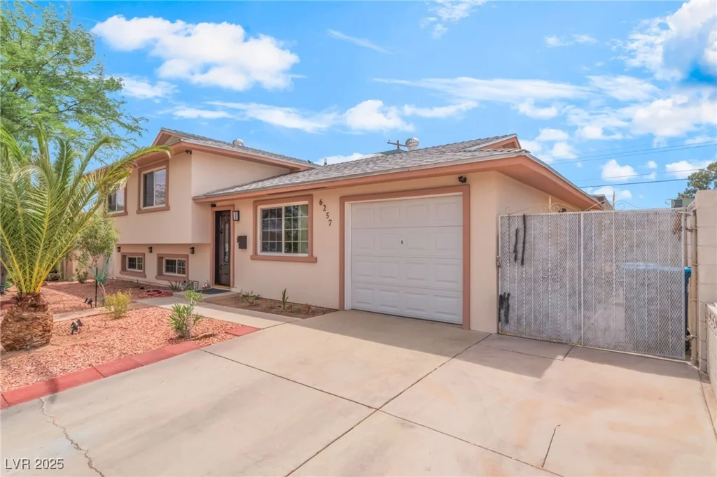 6257 Hobart, Las Vegas, NV 89107