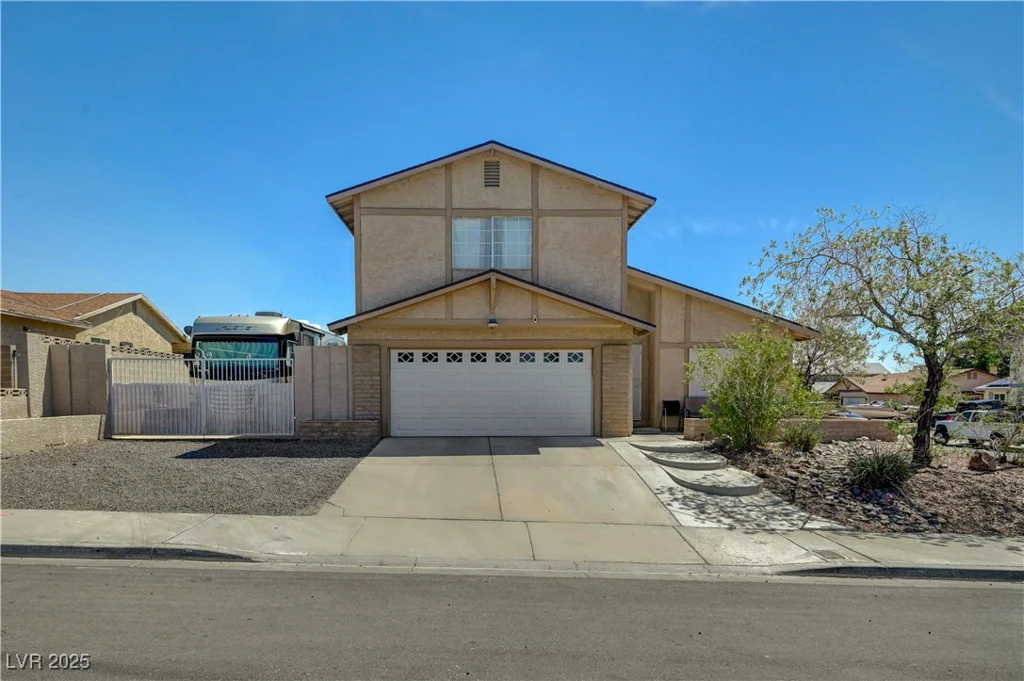 6235 Adenmoor, Las Vegas, NV 89156