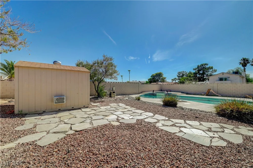 6235 Adenmoor, Las Vegas, NV 89156