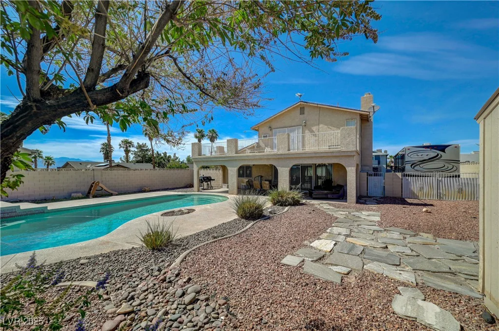 6235 Adenmoor, Las Vegas, NV 89156