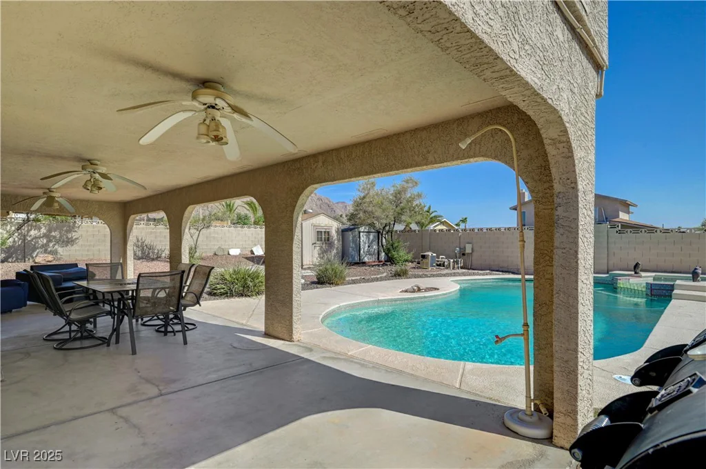 6235 Adenmoor, Las Vegas, NV 89156