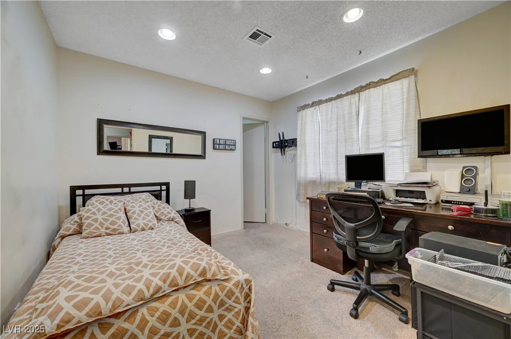 6235 Adenmoor, Las Vegas, NV 89156
