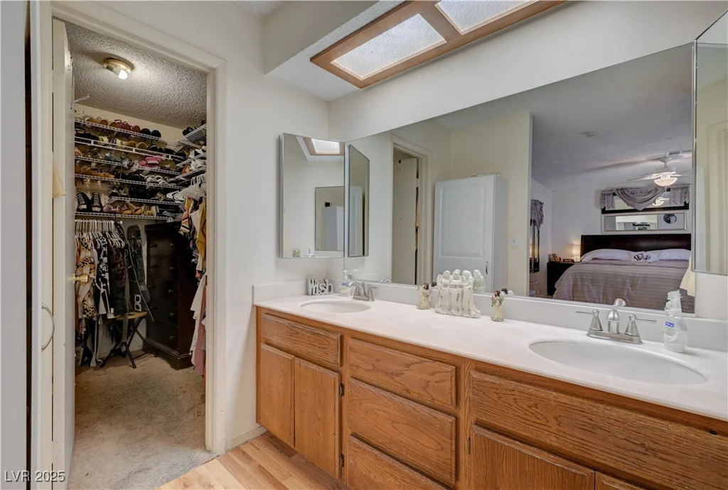 6235 Adenmoor, Las Vegas, NV 89156