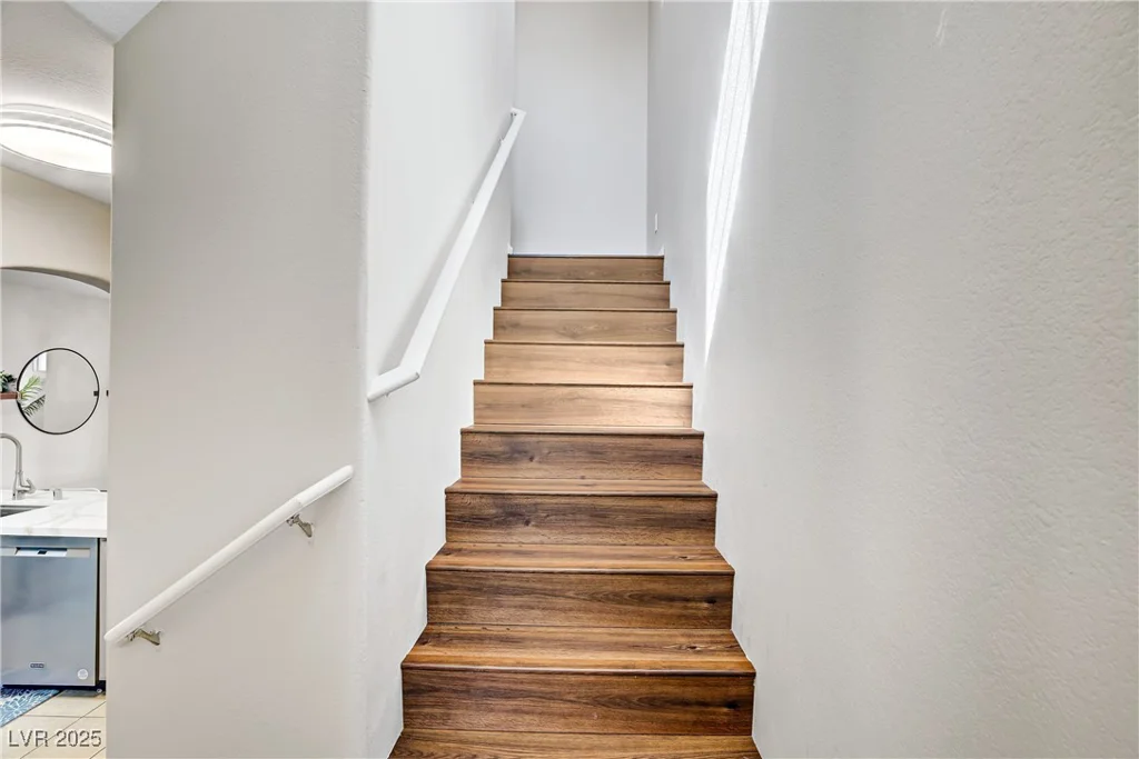 7335 Escarpment, Las Vegas, NV 89139