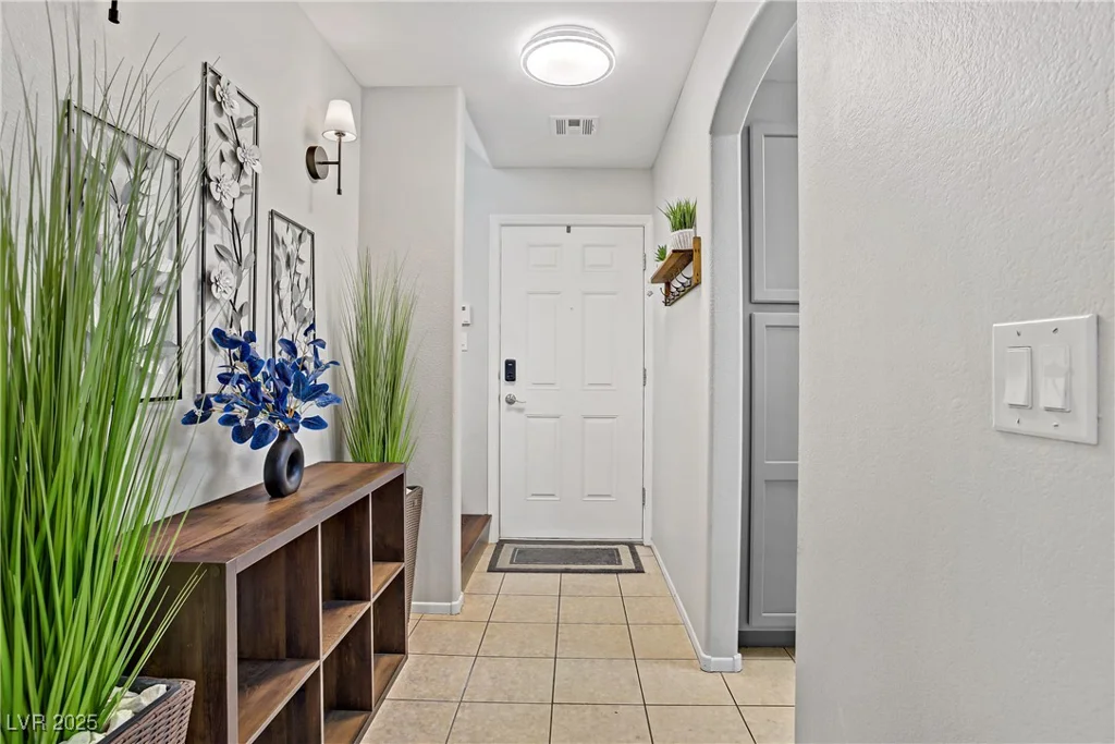 7335 Escarpment, Las Vegas, NV 89139