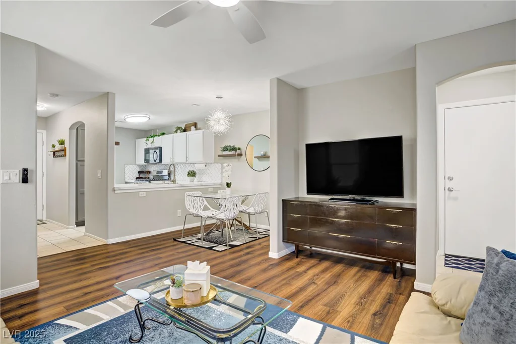 7335 Escarpment, Las Vegas, NV 89139