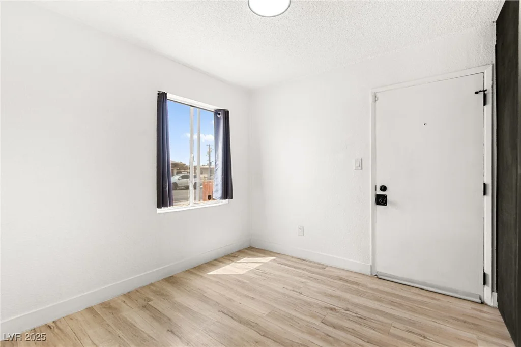 1409 Ardmore, Las Vegas, NV 89104