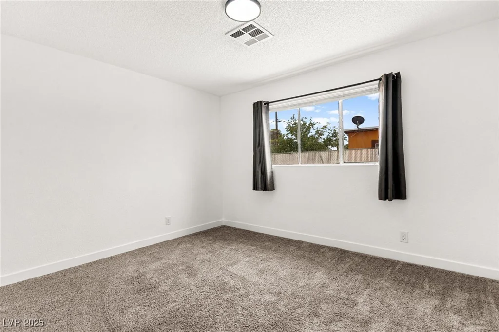 1409 Ardmore, Las Vegas, NV 89104
