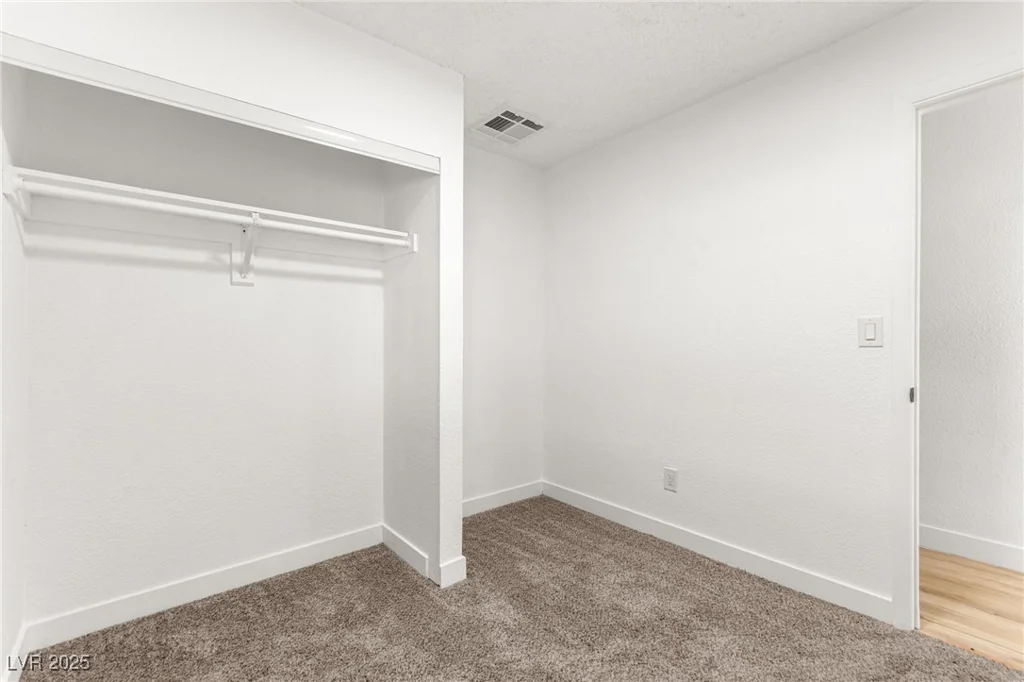 1409 Ardmore, Las Vegas, NV 89104