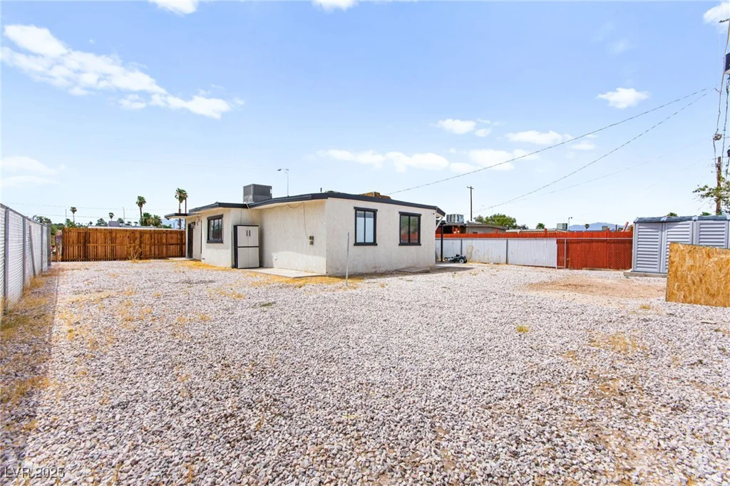 1409 Ardmore, Las Vegas, NV 89104