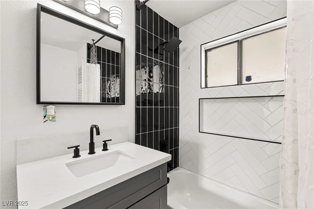 1409 Ardmore, Las Vegas, NV 89104