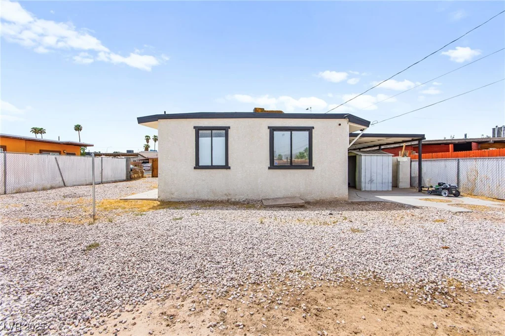 1409 Ardmore, Las Vegas, NV 89104