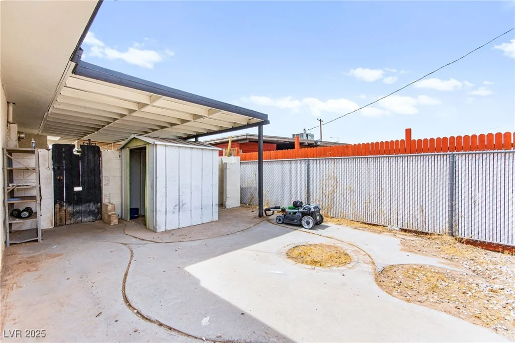 1409 Ardmore, Las Vegas, NV 89104
