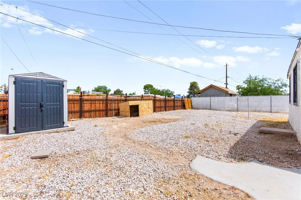 1409 Ardmore, Las Vegas, NV 89104