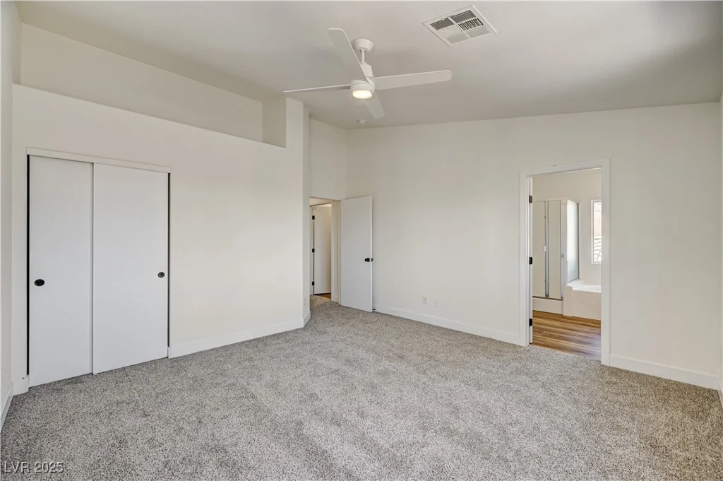 7828 Ithaca Falls, Las Vegas, NV 89149