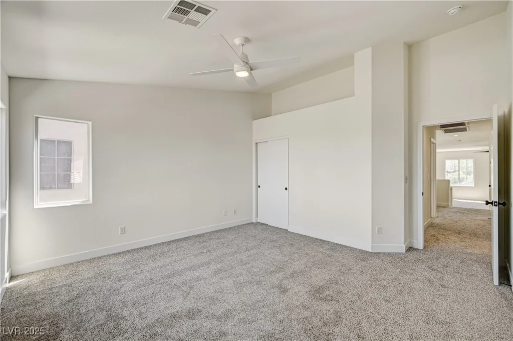 7828 Ithaca Falls, Las Vegas, NV 89149