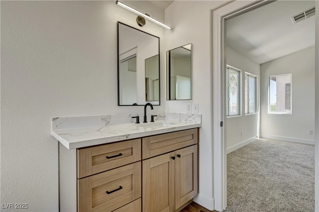 7828 Ithaca Falls, Las Vegas, NV 89149