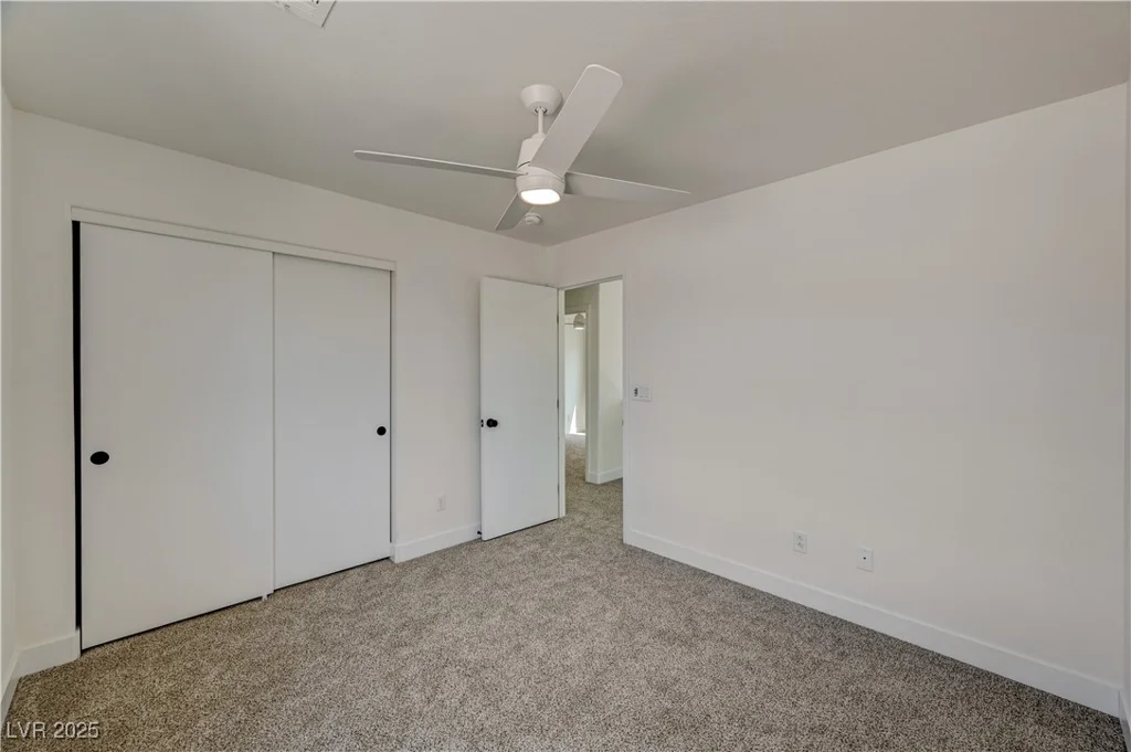 7828 Ithaca Falls, Las Vegas, NV 89149
