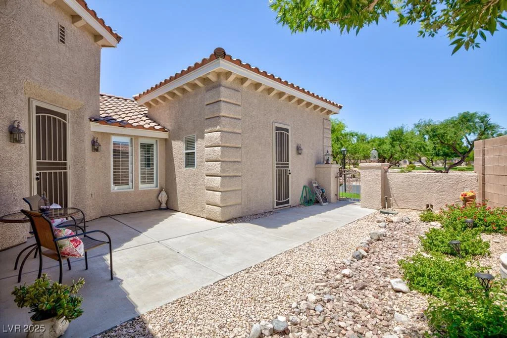 7816 Glowing Peak, Las Vegas, NV 89131