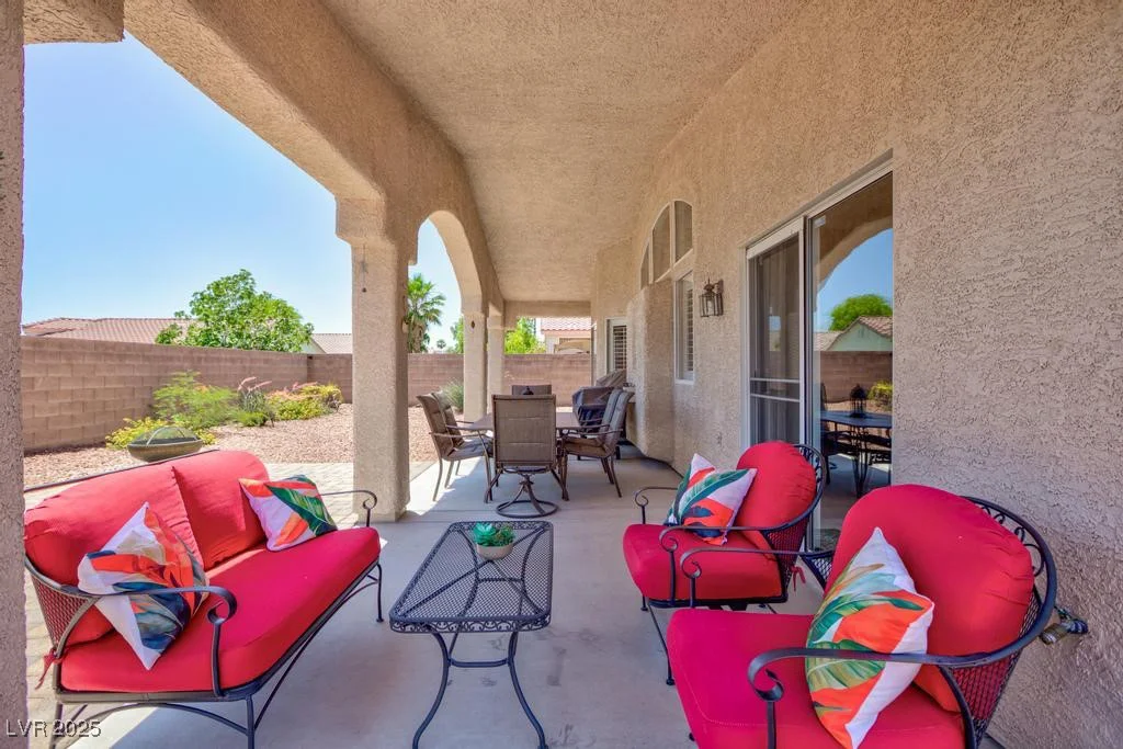 7816 Glowing Peak, Las Vegas, NV 89131