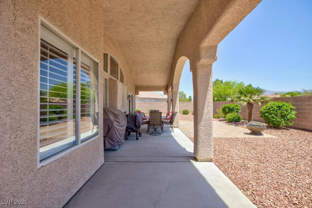 7816 Glowing Peak, Las Vegas, NV 89131
