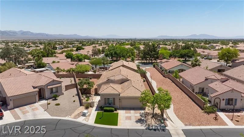 7816 Glowing Peak, Las Vegas, NV 89131