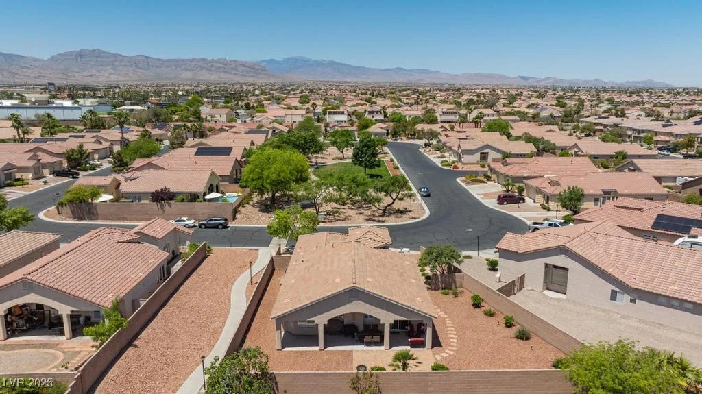 7816 Glowing Peak, Las Vegas, NV 89131