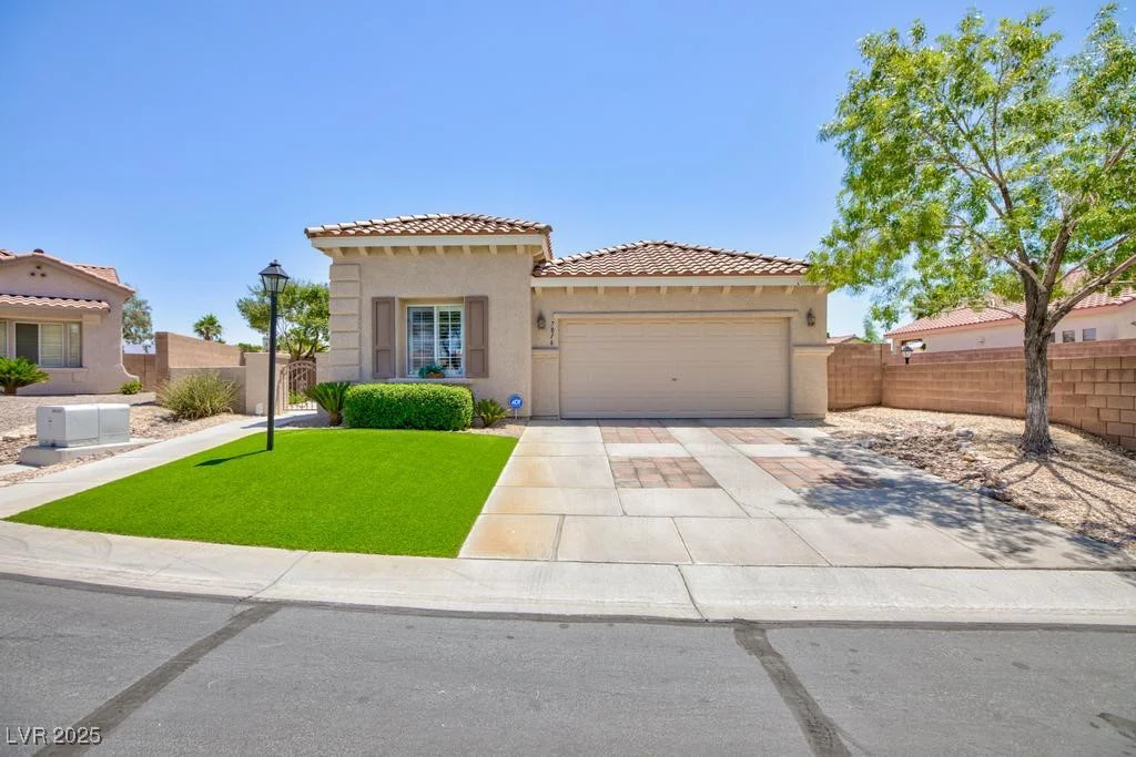 7816 Glowing Peak, Las Vegas, NV 89131