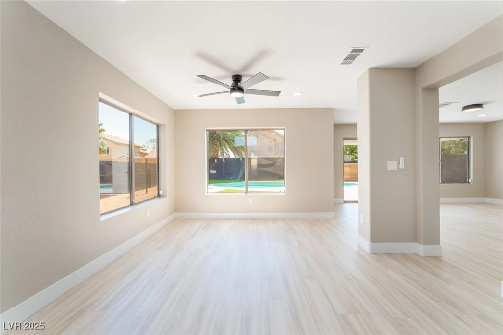 4723 Roby Grey, North Las Vegas, NV 89081